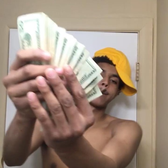 julius_james